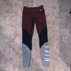 Nike leggings